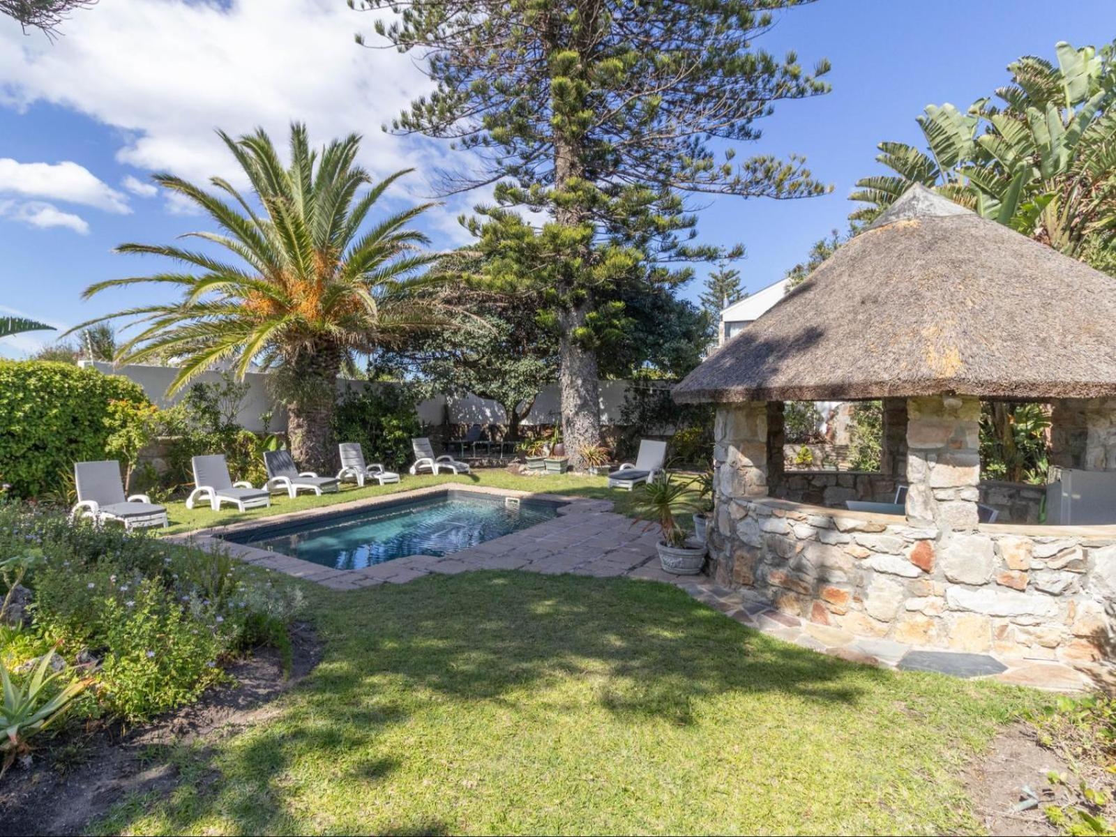 House On Westcliff 4*
