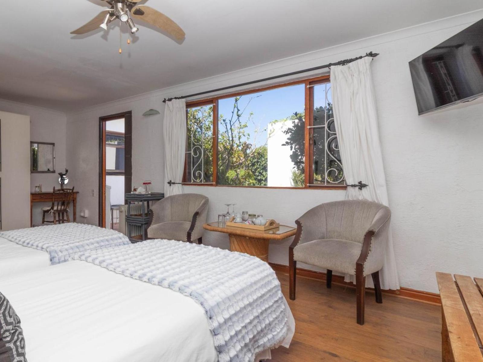 House On Westcliff 4*