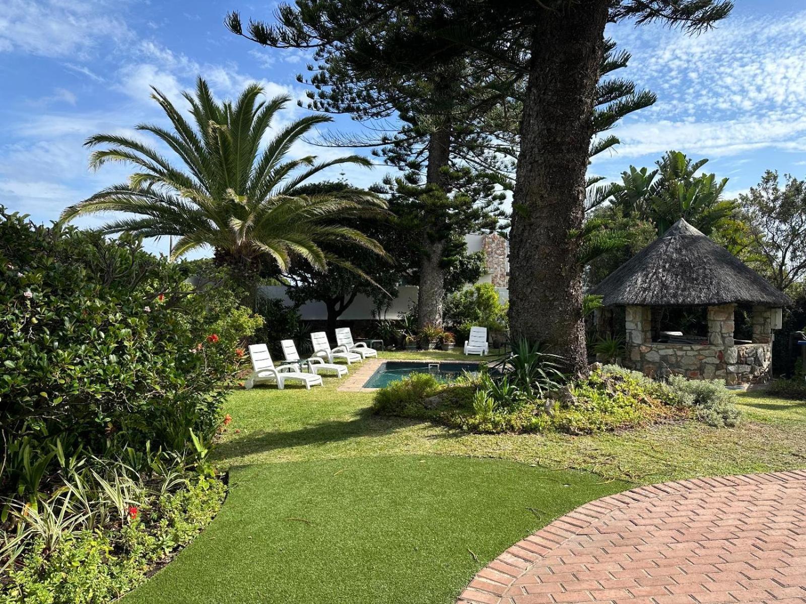 House On Westcliff 4*